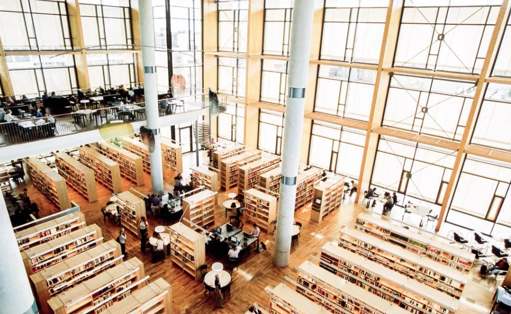 美国东北大学图书馆 美国东北大学图书馆